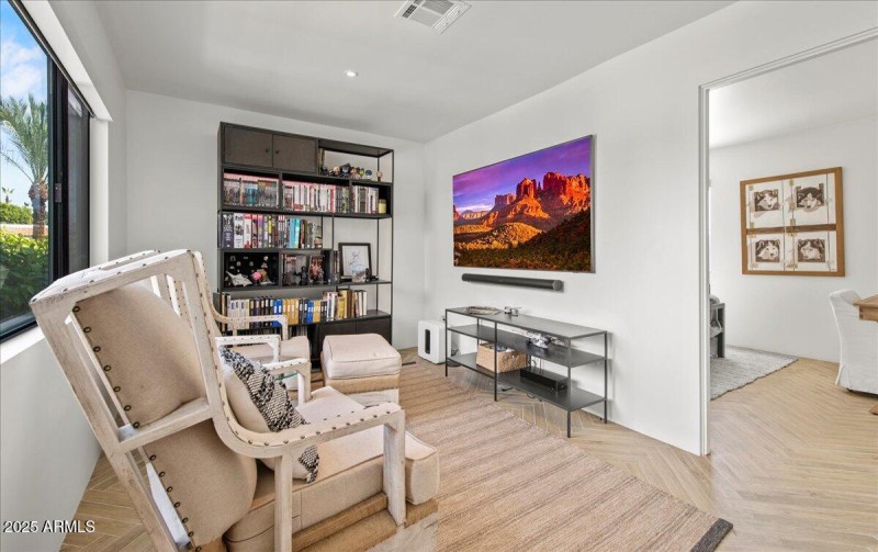 19-4843 N 72nd Way 17