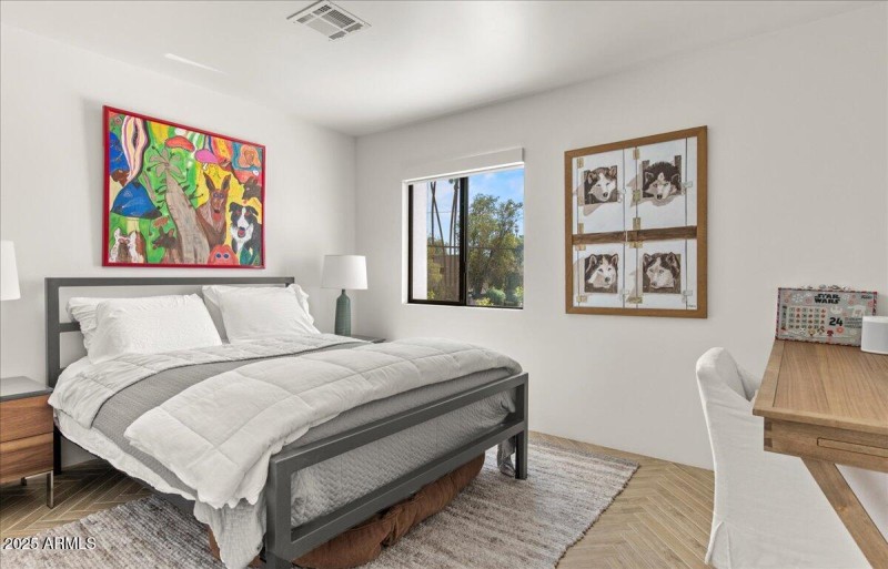 20-4843 N 72nd Way 18