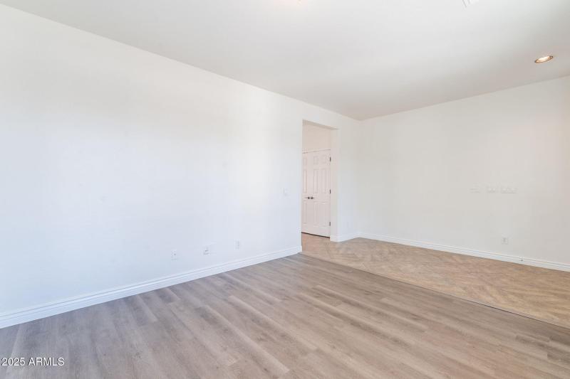 6-web-or-mls-Gleneagle-6