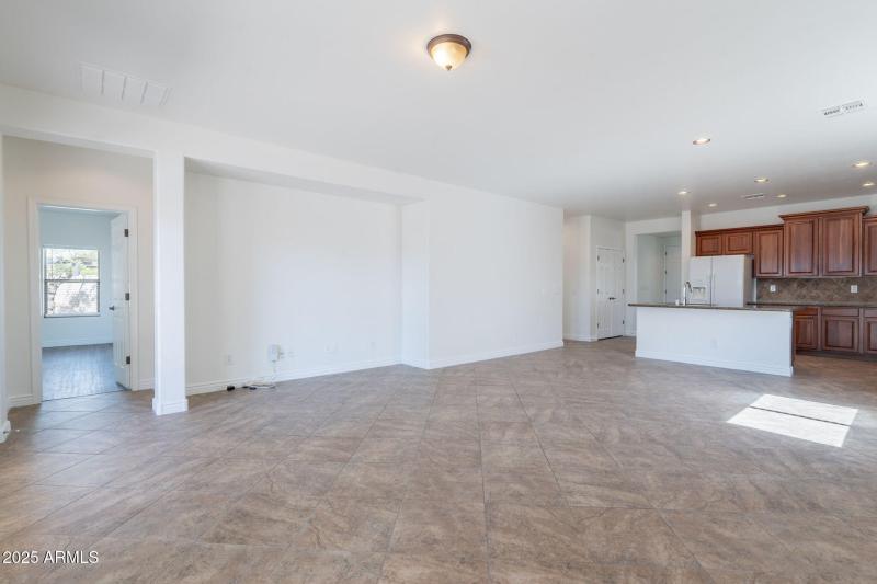 17-web-or-mls-Gleneagle-17