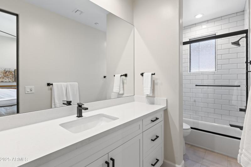 Ensuite Guest Bathroom