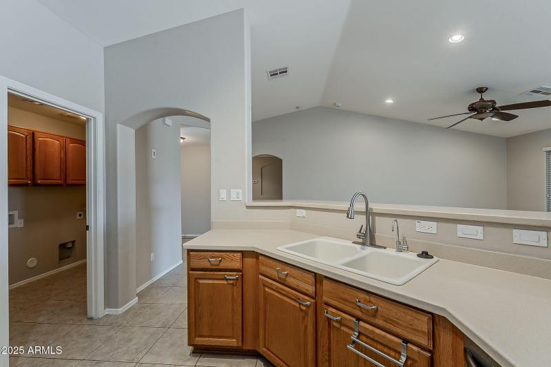 14-web-or-mls-Golden Ct-14