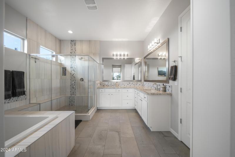 3686 Stampede Dr-00031