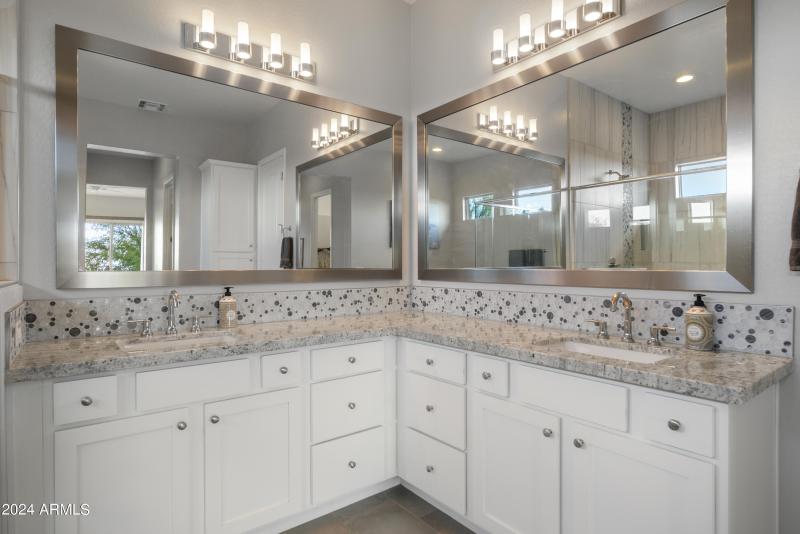 3686 Stampede Dr-00032