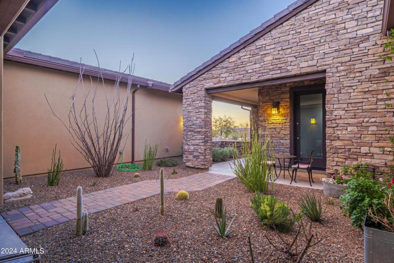 3686 Stampede Dr-00065