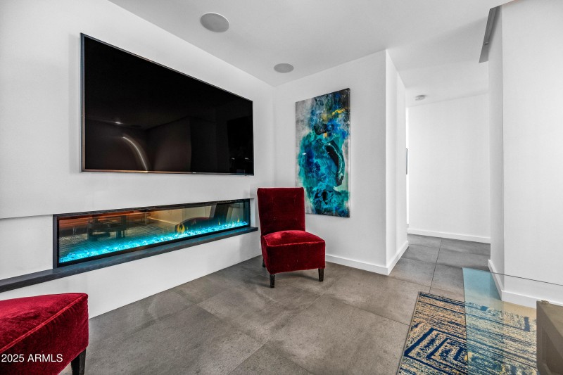 Living Area to Guest Bdr Hallway