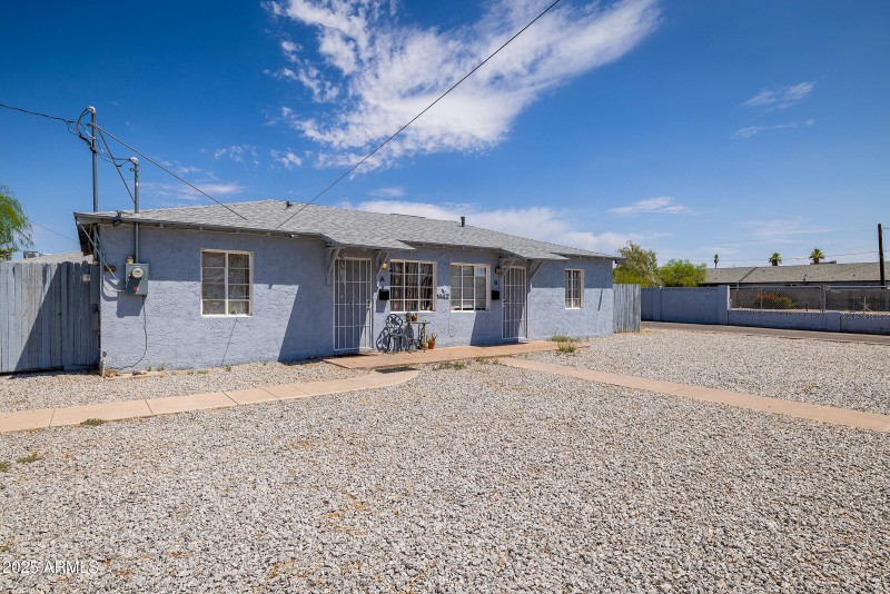 1442 E Polk St - Exterior 13