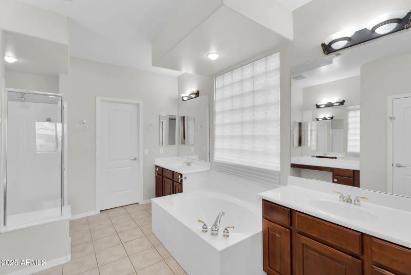 30-web-or-mls-Indian Wells-33