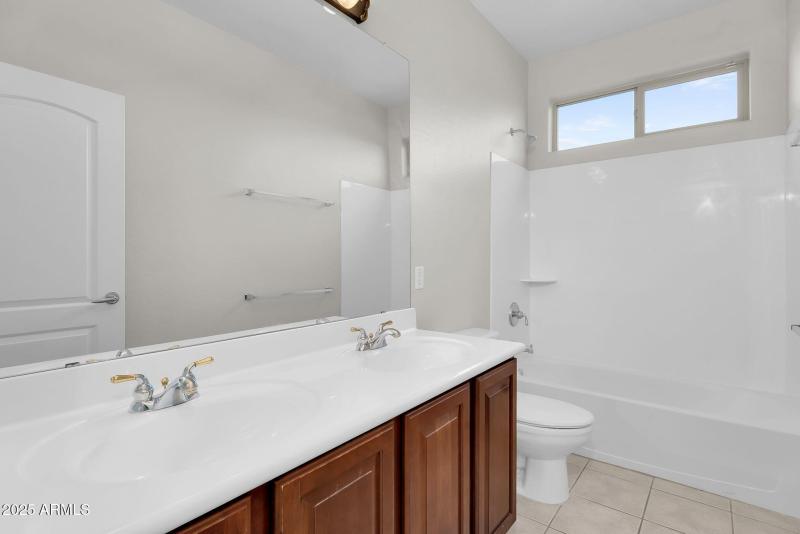 47-web-or-mls-Indian Wells-39