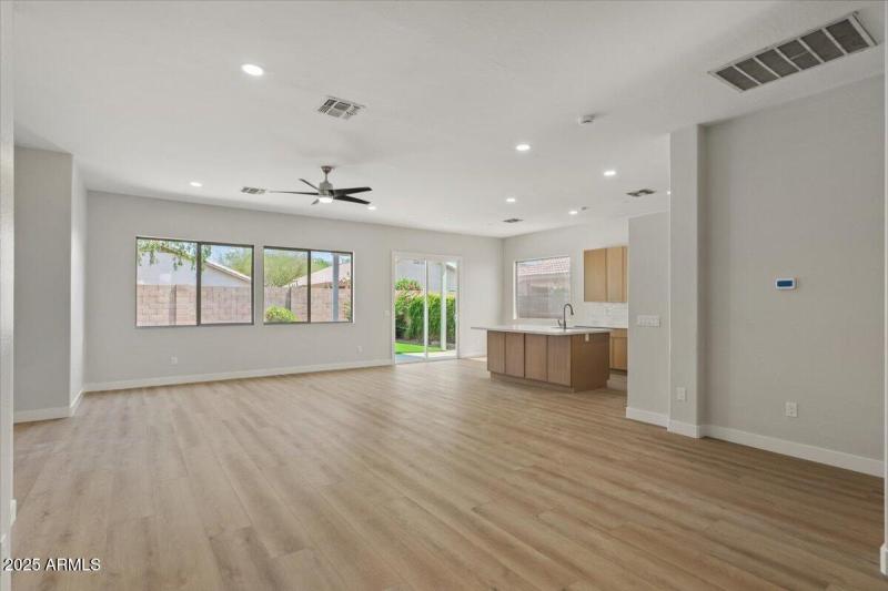 05-Living Room and Kitchen