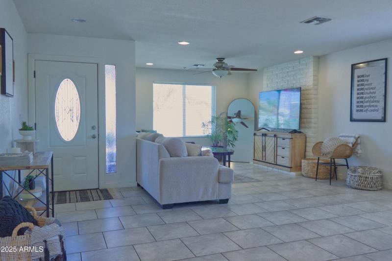 Living room 2
