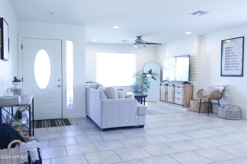 Living room-Entry