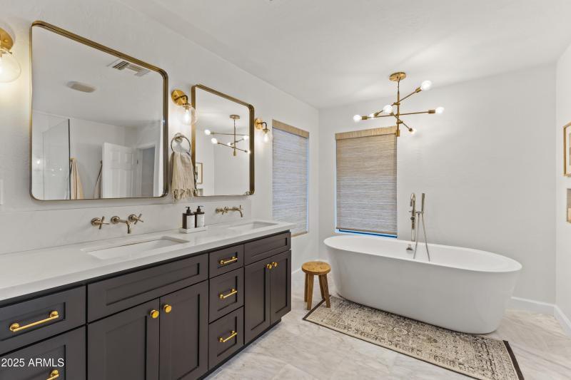 7539 E Corrine Rd-33