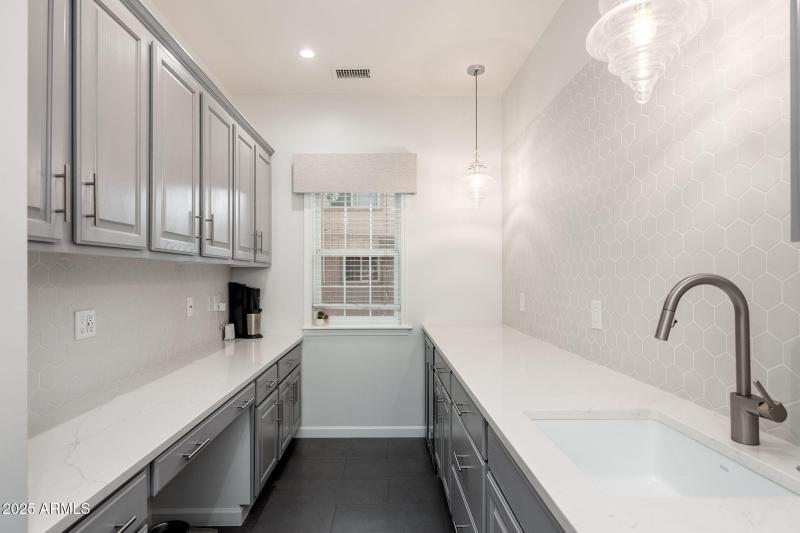 2922 N Rio De Flag Dr - 41