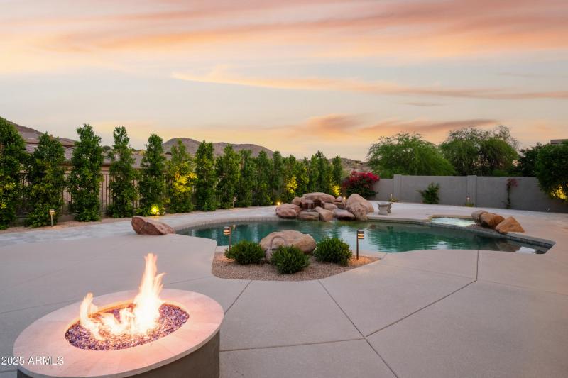 Backyard Firepit