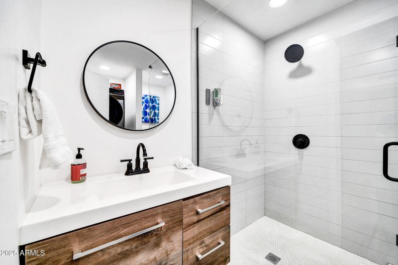 1214 W Highland Ave-29