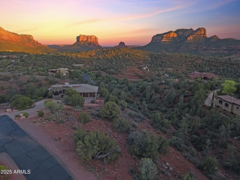 Sunset View South Courthouse & Bell Rock