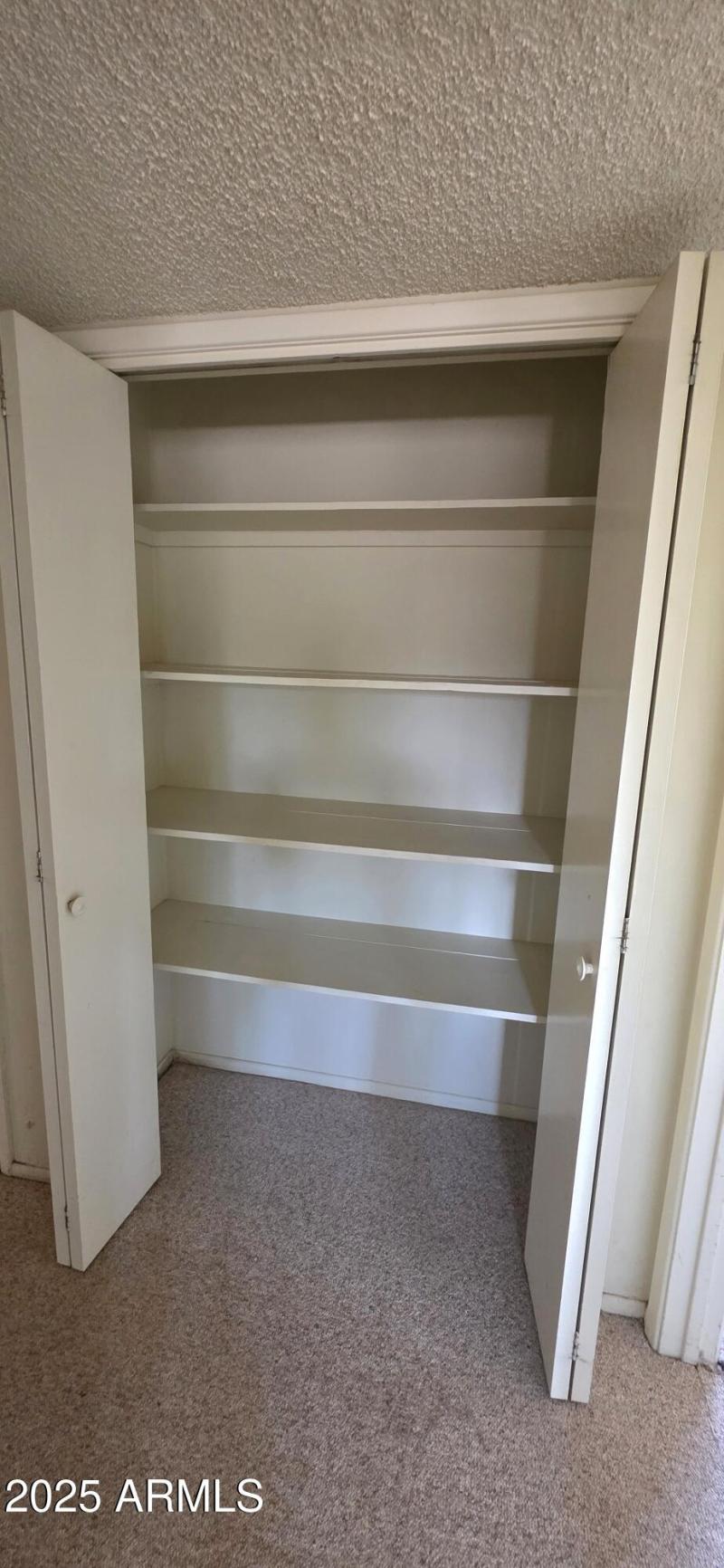 1004 East Mescal Drive