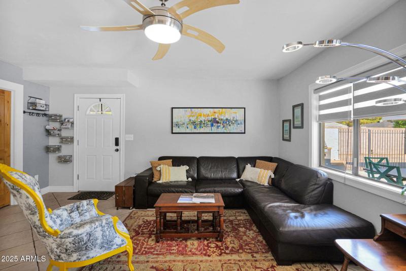 47-web-or-mls-P1246849