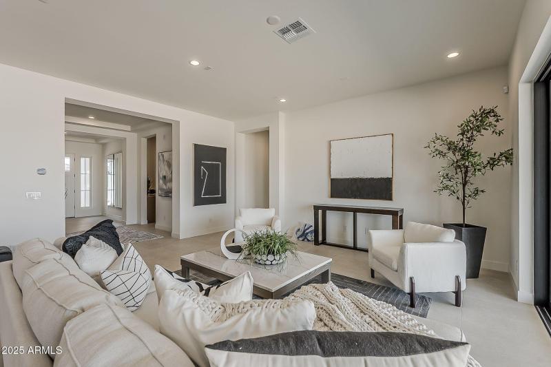 Lot 34 GR to kitchen and foyer ST.