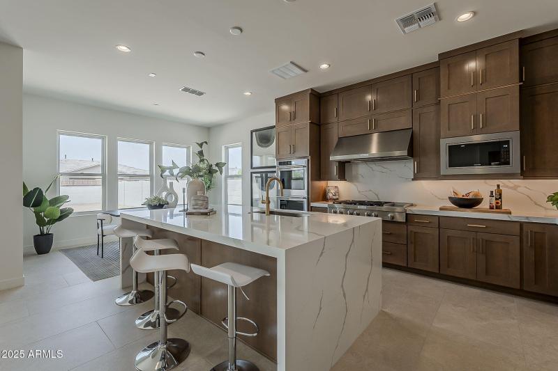 Lot 34 Kitch staged island