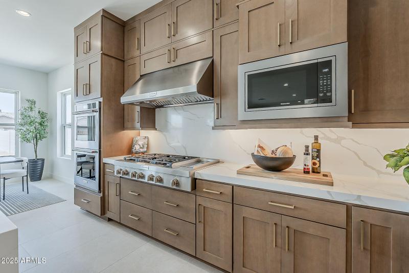 lot 34 kitch cab staged