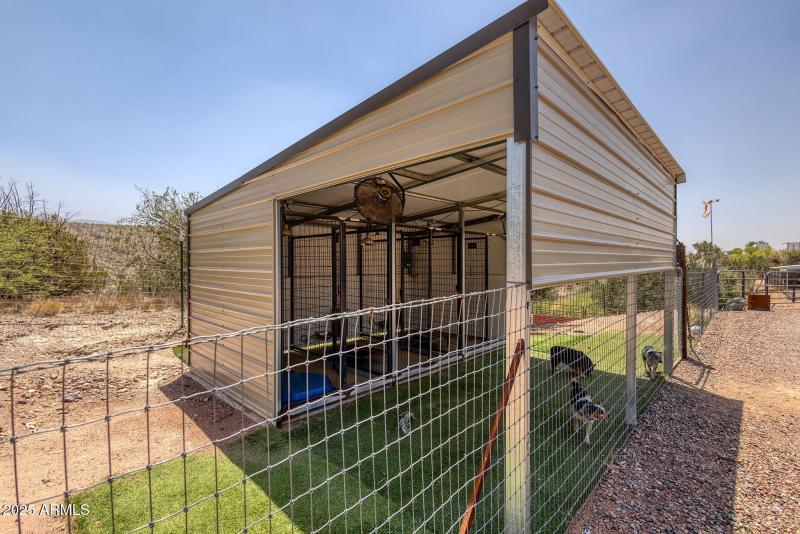 36-web-or-mls-photo(36) 828 N Gun Creek