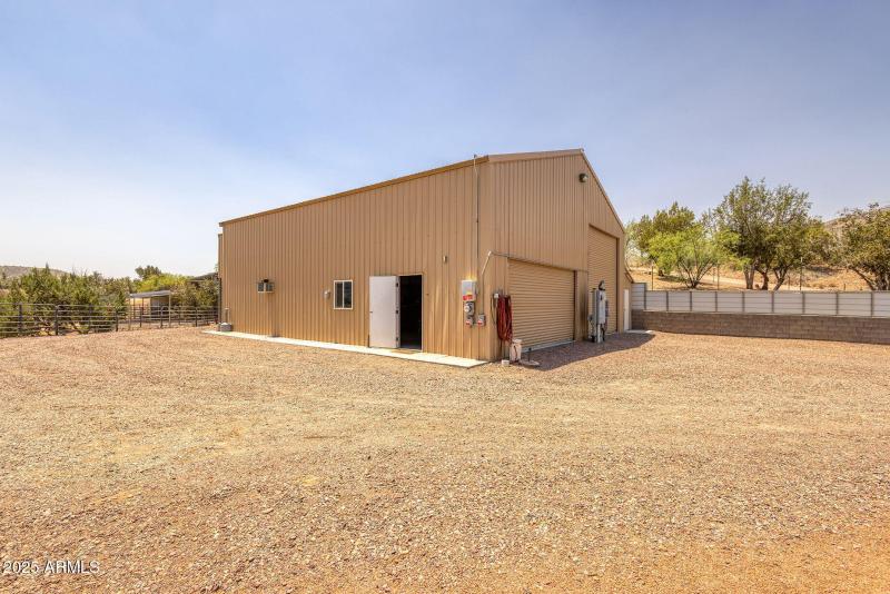 39-web-or-mls-photo(39) 828 N Gun Creek