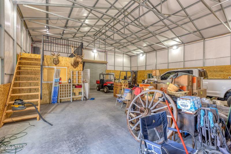 40-web-or-mls-photo(40) 828 N Gun Creek