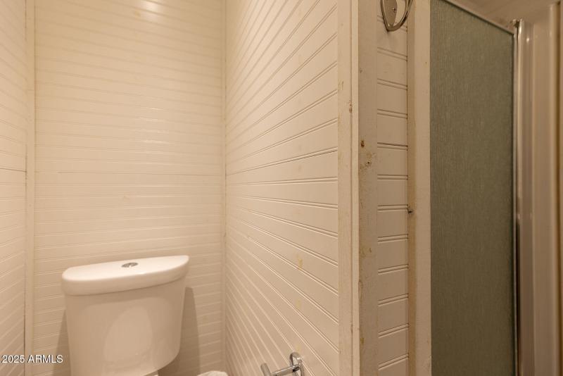 43-web-or-mls-photo(43) 828 N Gun Creek