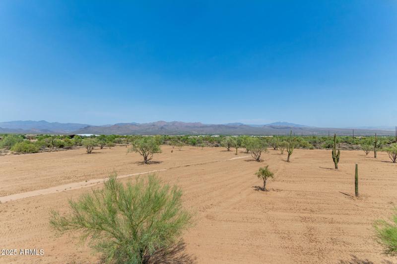 60 - Desert Vista