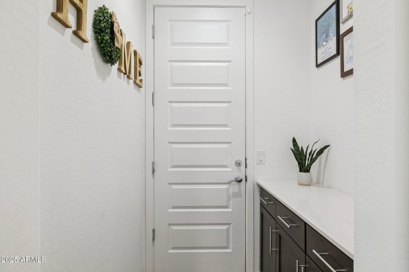 43-web-or-mls-12347-e-soloman-rd