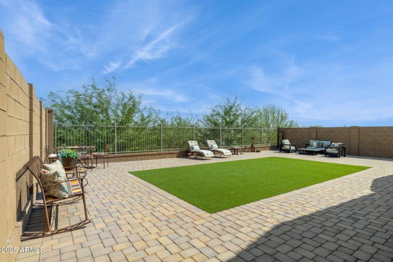 48-web-or-mls-12347-e-soloman-rd