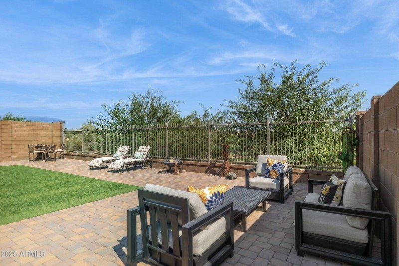 50-web-or-mls-12347-e-soloman-rd