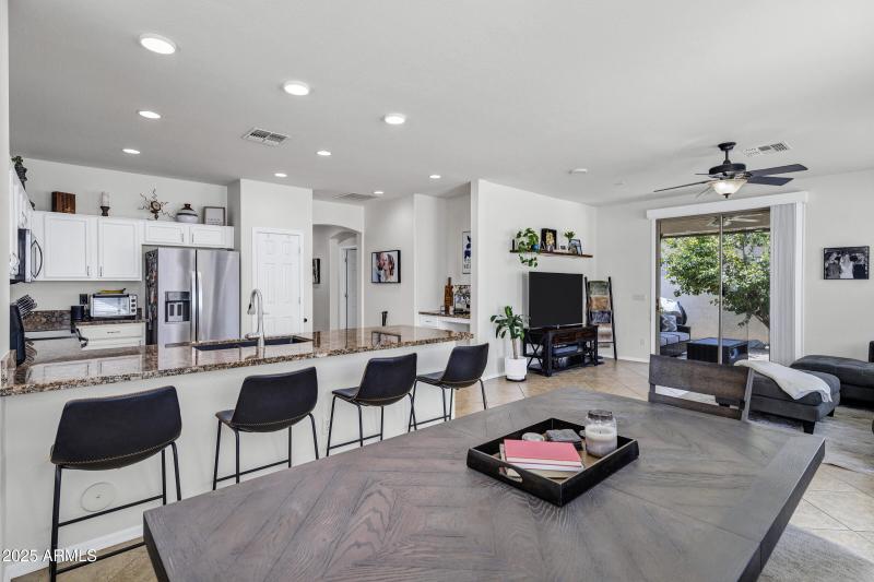 3676 E Janelle Way-10