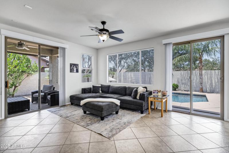 3676 E Janelle Way-13