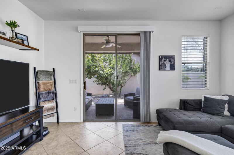 3676 E Janelle Way-15