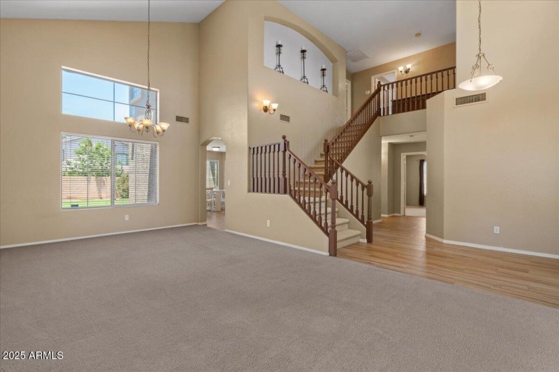 Formal living & dining