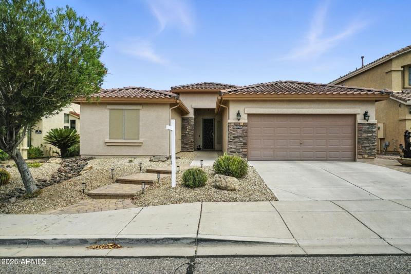 2-web-or-mls-_DSC2763 chris avery