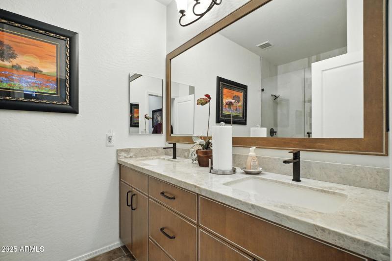 7-web-or-mls-_DSC2685 chris avery