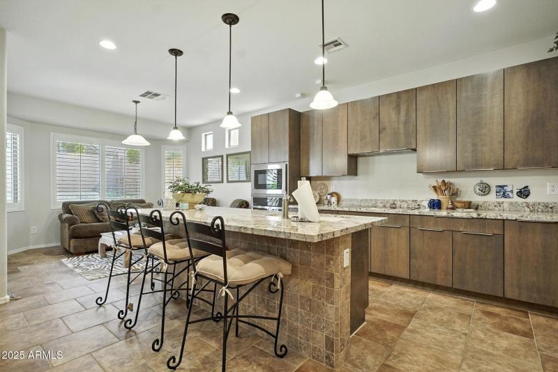 14-web-or-mls-_DSC2709 chris avery