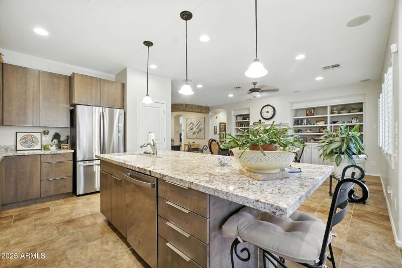 16-web-or-mls-_DSC2715 chris avery