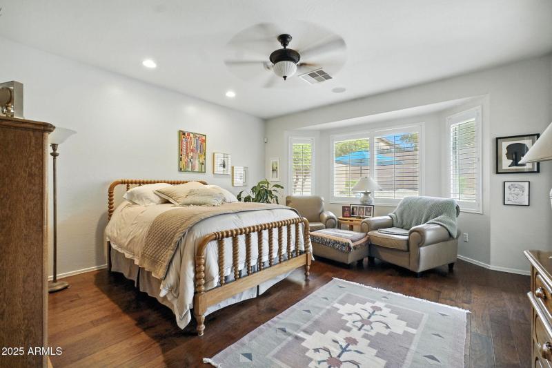 22-web-or-mls-_DSC2736 chris avery