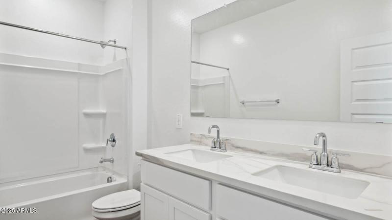 Ozark secondary bathroom - 2nd floor