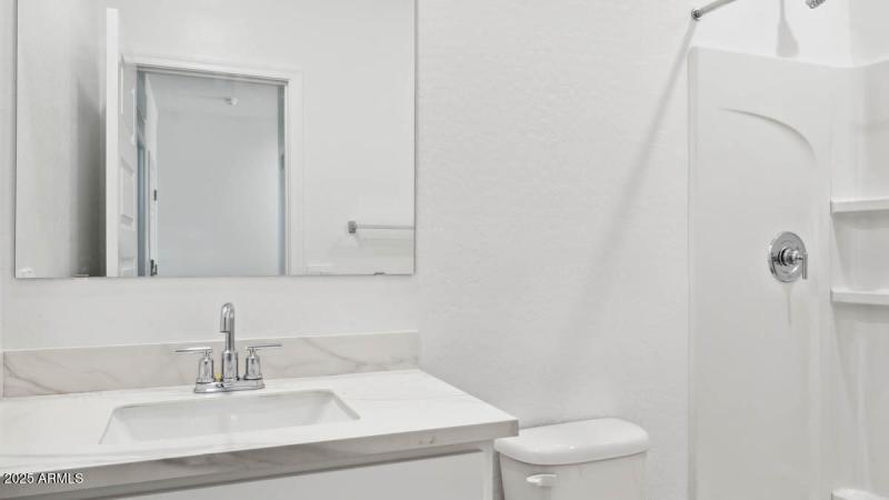 Ozark secondary bathroom - 1st floor