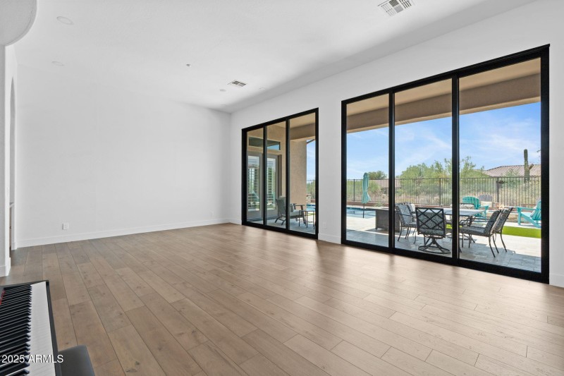 41622 N RIVER BEND RD