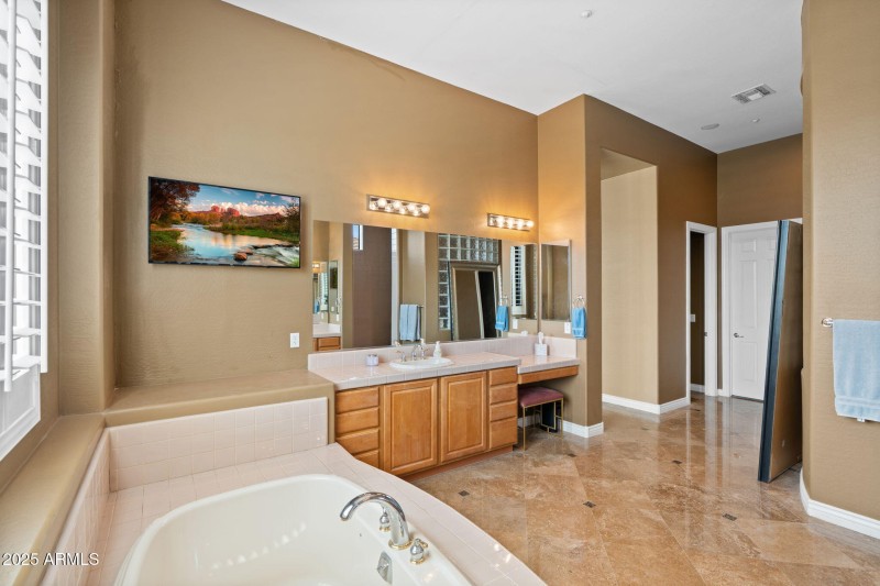 41622 N RIVER BEND RD