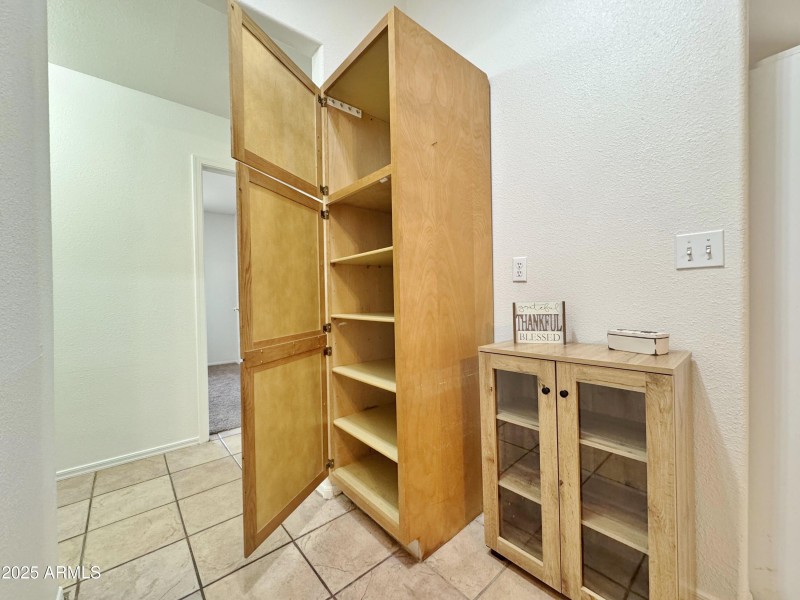 Pantry & storage
