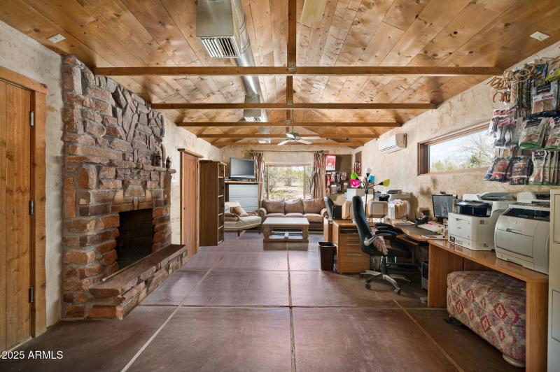 Great Room, Kitchenette