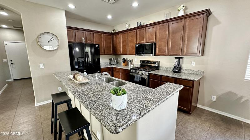 46A64FCC-5E03-4FBE-BCFB-2C047F33DFD0_1_2